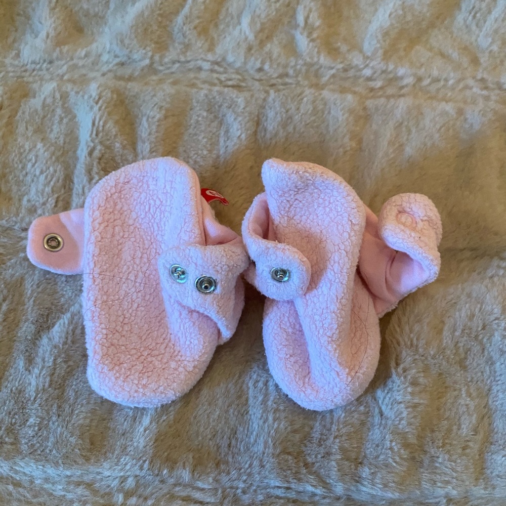Zutano 3 month fleece booties